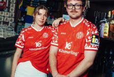 虎扑社区-美因茨05足球俱乐部发布25/26赛季全新主场球衣