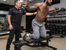 hupu虎扑-詹姆斯2025年休赛季不吵不闹，已明白自己没有资本威胁湖人