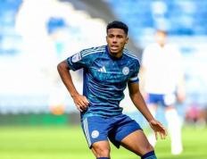 虎扑BBS-莱斯特城官方：后卫詹姆斯-贾斯汀转会加盟利兹联