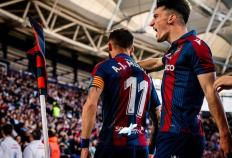 虎扑下载-西甲-莱万特2-4巴萨：莱万特有想法，莱万可以上场了|前瞻