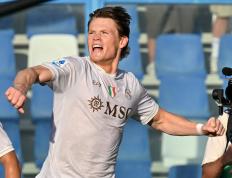 虎扑评分-（躰(tǐ)育）足球(qiú)——意(yì)甲：那(nà)不勒斯胜萨索洛