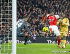 虎扑平台-阿森纳马杜埃凯没球踢！德甲四剑客拯救利物浦苟胜副班长狼队！