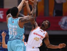 虎扑下载-CBA常规赛：深圳马可波罗胜青岛崂山啤酒