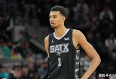 虎扑中国-NBA评新赛季西(xī)部十大球星：强如詹(zhān)姆斯仅排第九，庫(kù)里第五