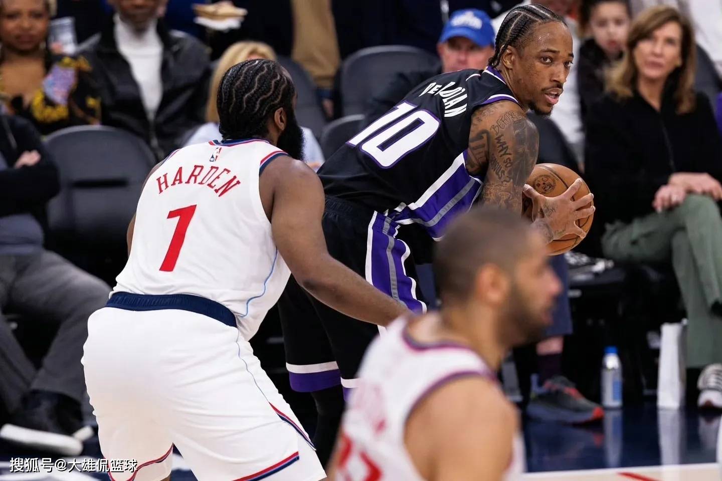 虎扑中国-四队重磅交易,德罗赞加入洛杉矶快船,国王甩掉拉文的毒药合同