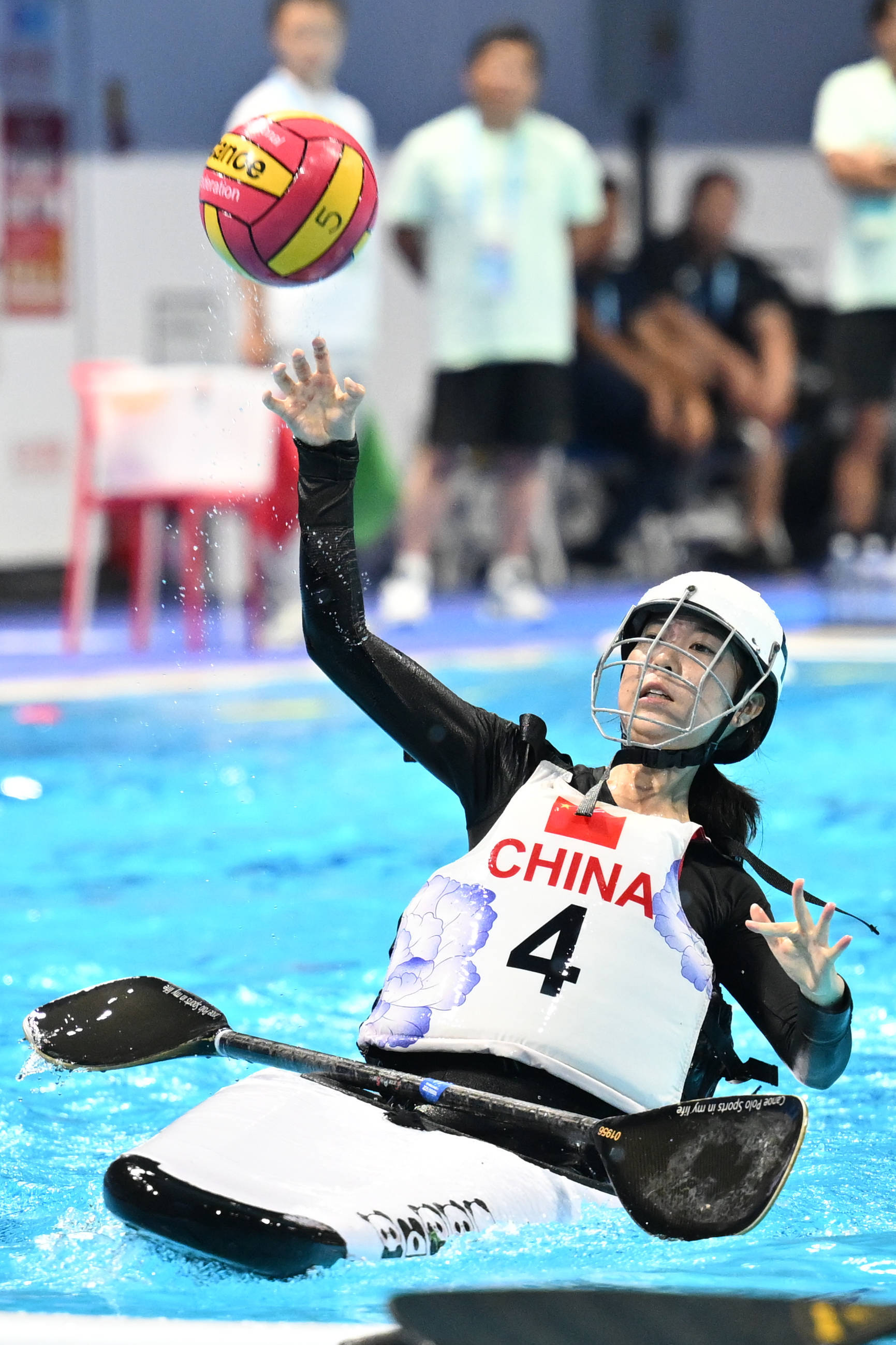 虎扑网址-(成都世运会)皮艇球——女子第5-8名安慰赛半决赛:中国队不敌西班牙队