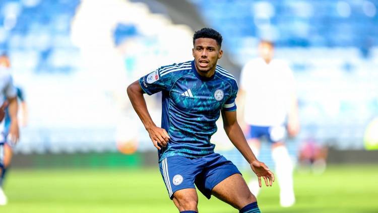 虎扑BBS-莱斯特城官方:后卫詹姆斯-贾斯汀转会加盟利兹联