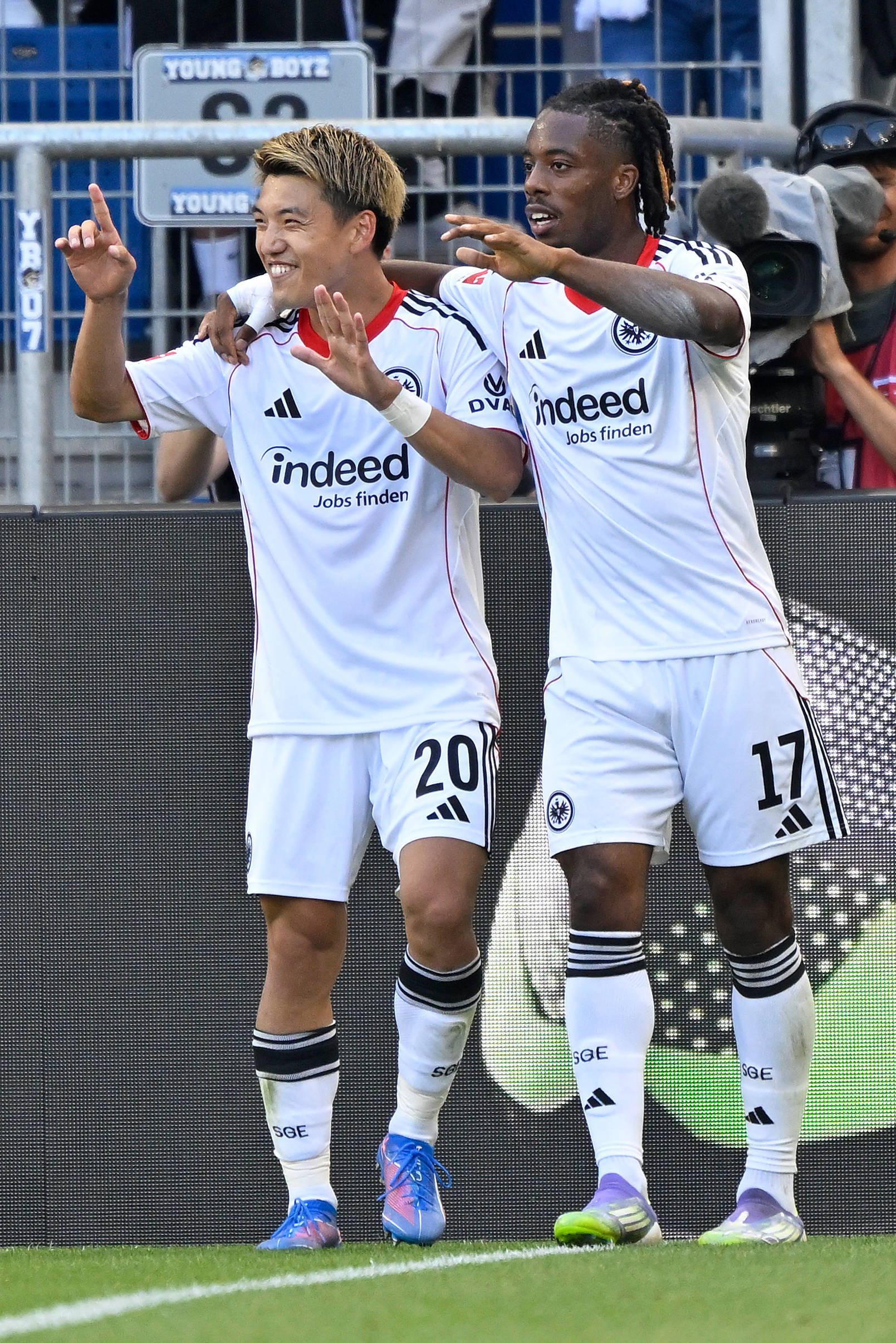 虎扑下载-(体育)足球——德甲:法蘭(lán)克福胜霍芬海姆