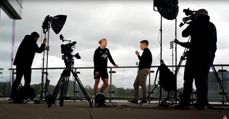 虎扑中国-谁?哈兰德:早年经常见曼城错失良机,当时就想如果是我多好