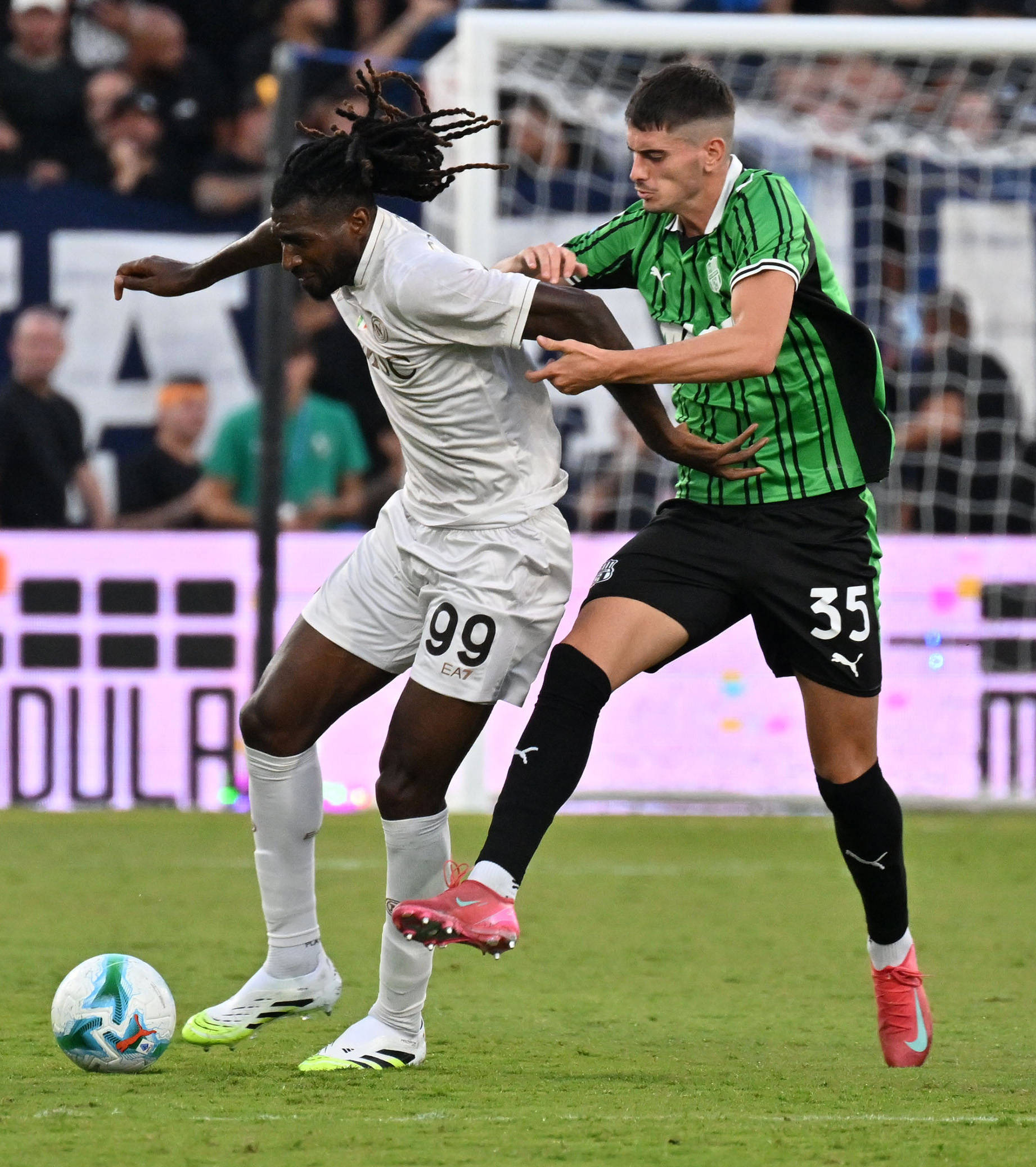 虎扑评分-(躰(tǐ)育)足球(qiú)——意(yì)甲:那(nà)不勒斯胜萨索洛