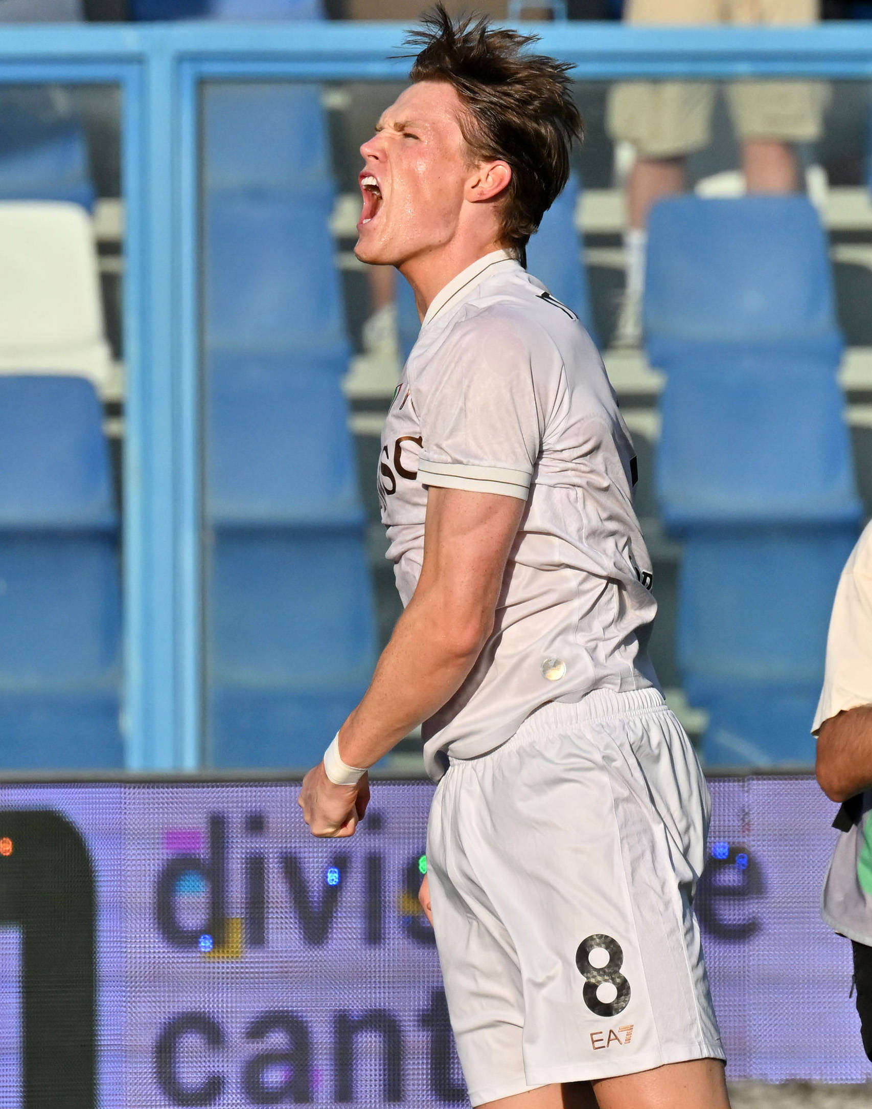 虎扑评分-(躰(tǐ)育)足球(qiú)——意(yì)甲:那(nà)不勒斯胜萨索洛