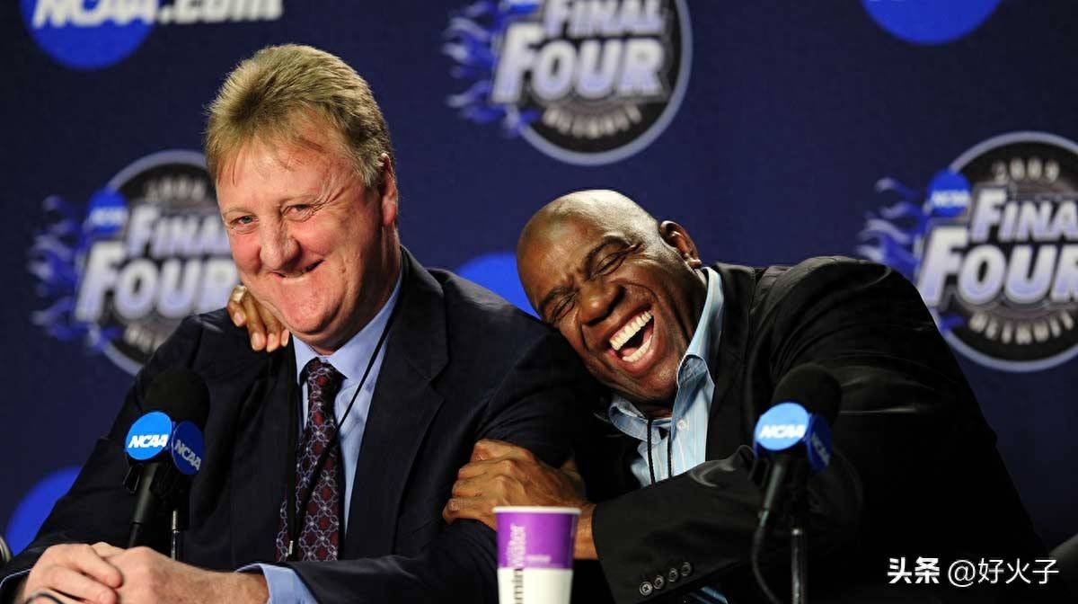 虎扑NBA-湖(hú)人隊(duì)魔术师承认大学击败拉里·伯德後(hòu),自己犯(fàn)了一(yī)个“錯(cuò)誤(wù)”