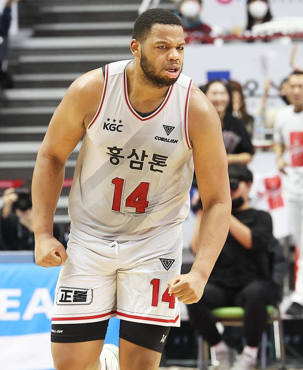 虎扑app-北京男篮新外援已浮出水面，效力过金州勇士，许利民非常满意他