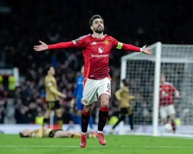 虎扑平台-英超-曼联3-0西汉姆联：超过利物浦的机会来了|前瞻