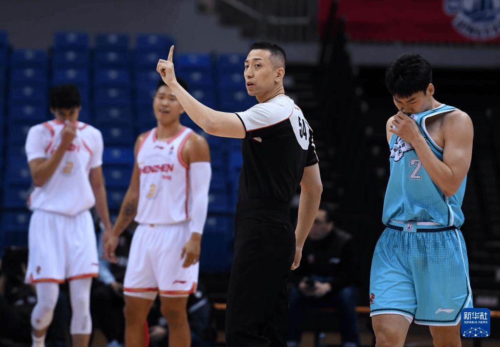 虎扑下载-CBA常规赛：深圳马可波罗胜青岛崂山啤酒