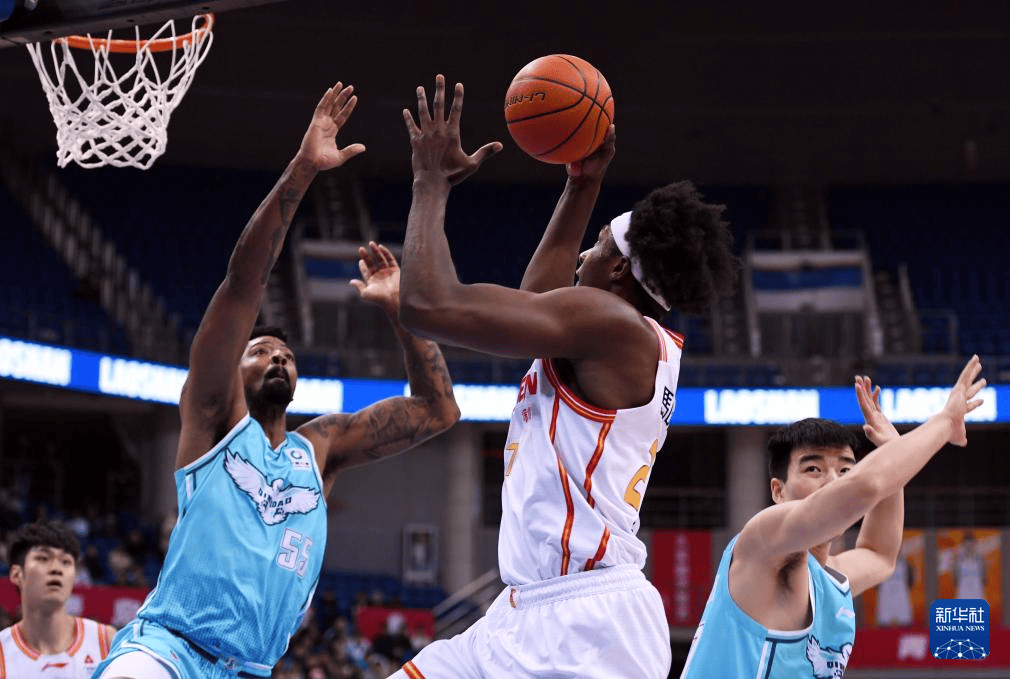 虎扑下载-CBA常规赛：深圳马可波罗胜青岛崂山啤酒