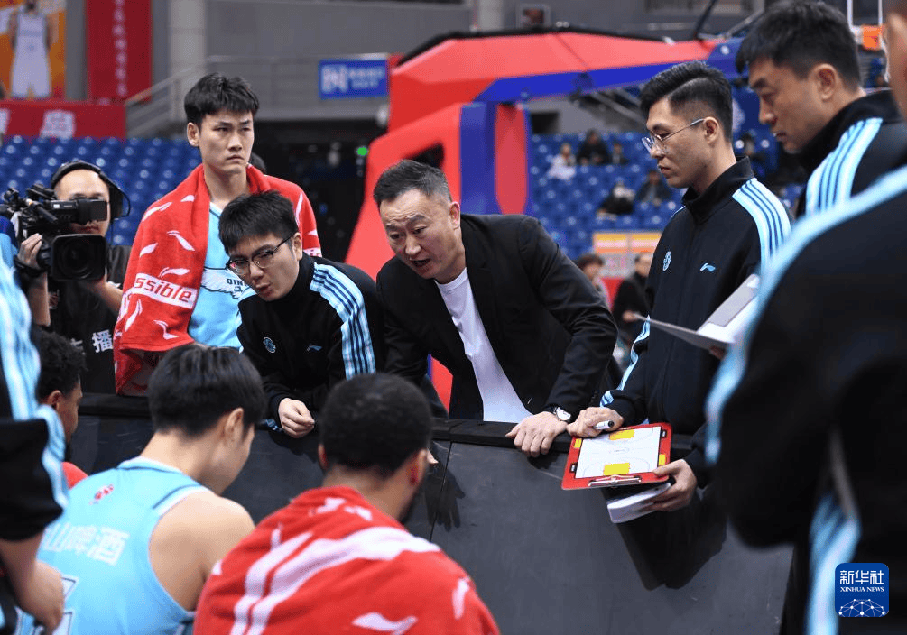 虎扑下载-CBA常规赛：深圳马可波罗胜青岛崂山啤酒