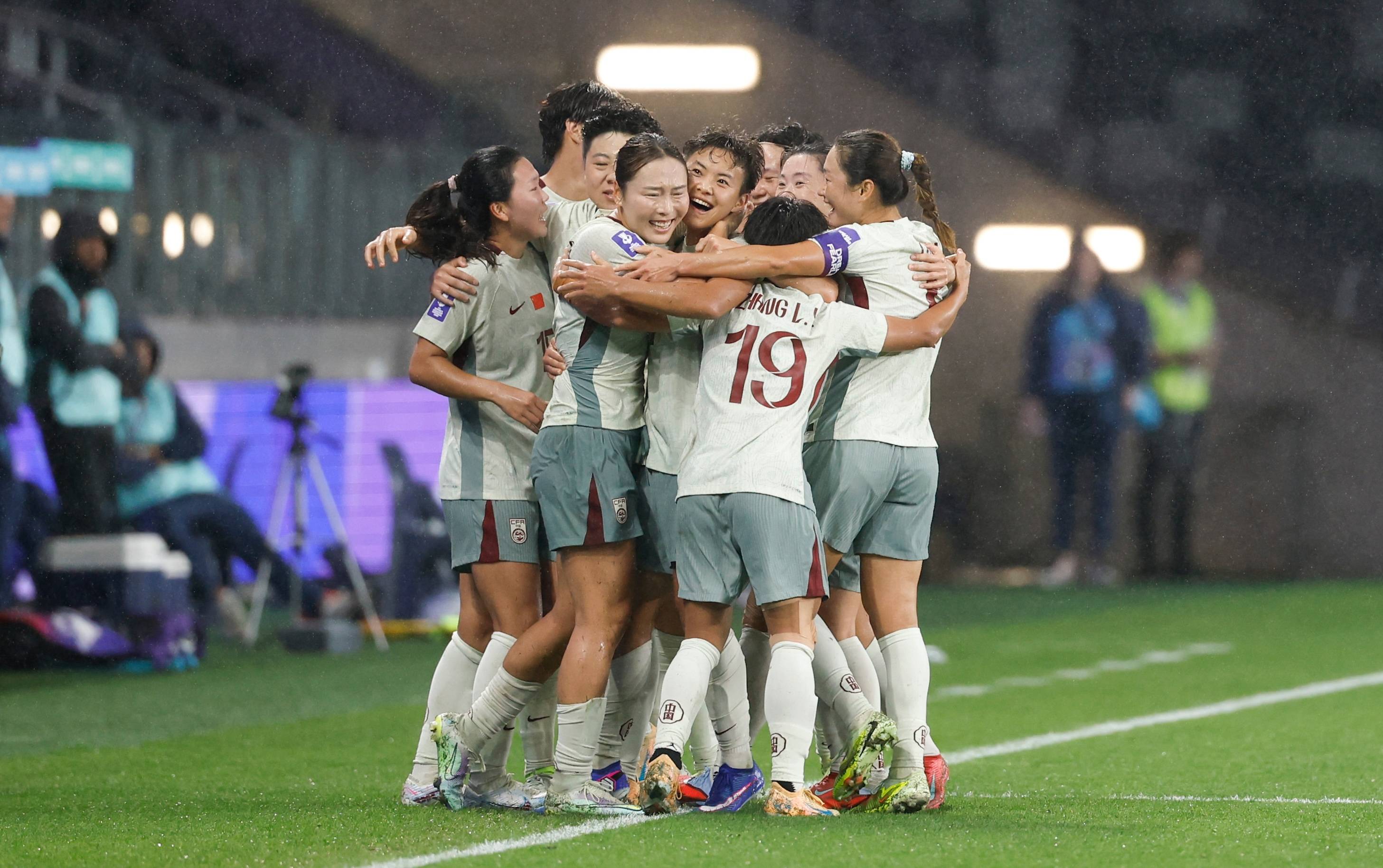 虎扑首页-全胜！中国女足锁定小组第一，直通世界杯稳了！