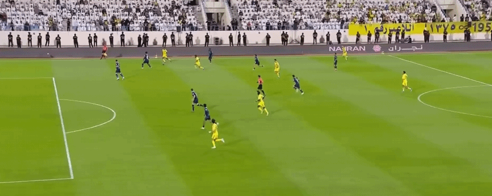 hupu虎扑-体坛联播｜巴萨大胜西班牙人9分领跑，利物浦止住三连败